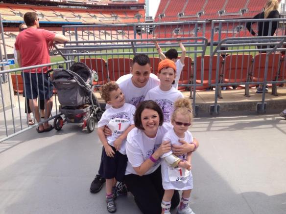 946675_10201169523588139_722776088_n (1)